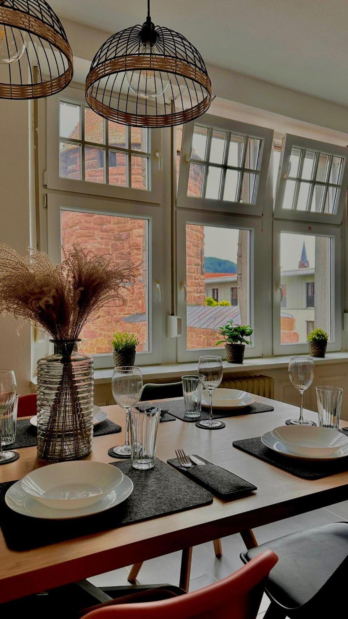 Amao-Brown I Exklusives City-Apartment I 85Qm I Privatparkplatz & Komfort I King-Size Bed Lahr  Exterior foto