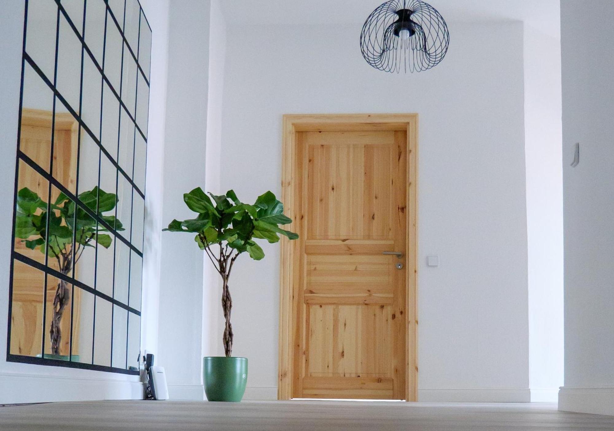 Amao-Brown I Exklusives City-Apartment I 85Qm I Privatparkplatz & Komfort I King-Size Bed Lahr  Exterior foto